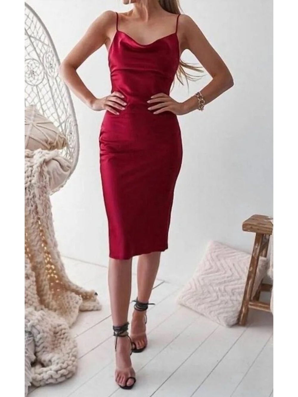 Velvi Red Burgundy Satin Slip Dress Size 4 Sorority College  Sexy Fall Holiday
